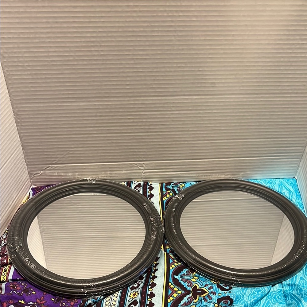 New Special Moments Elegant Reflections Black Round Mirrors (101)